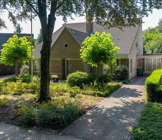 Etstoel 23, Rolde