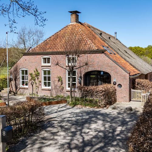 Centrum 8, Lieveren foto-1