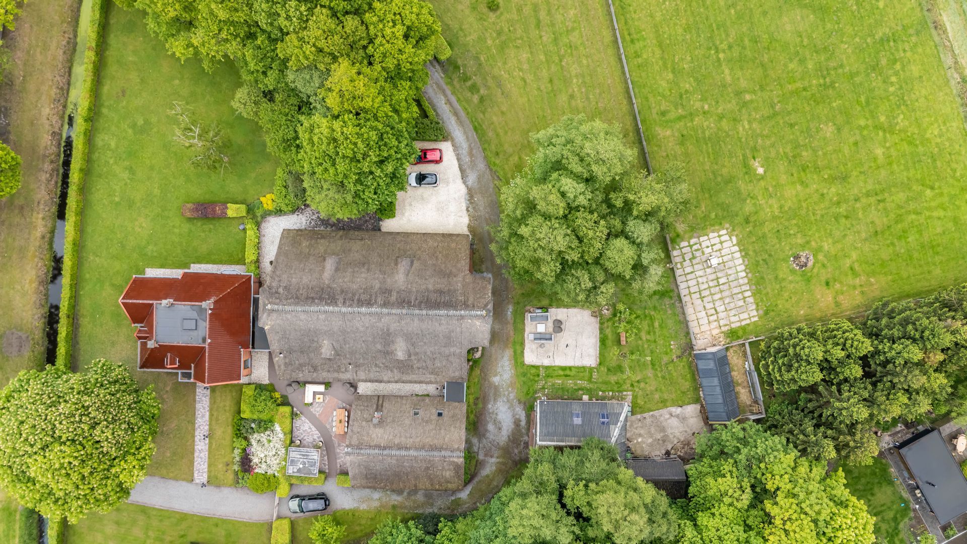 Oosteinde 1, Roden foto-82