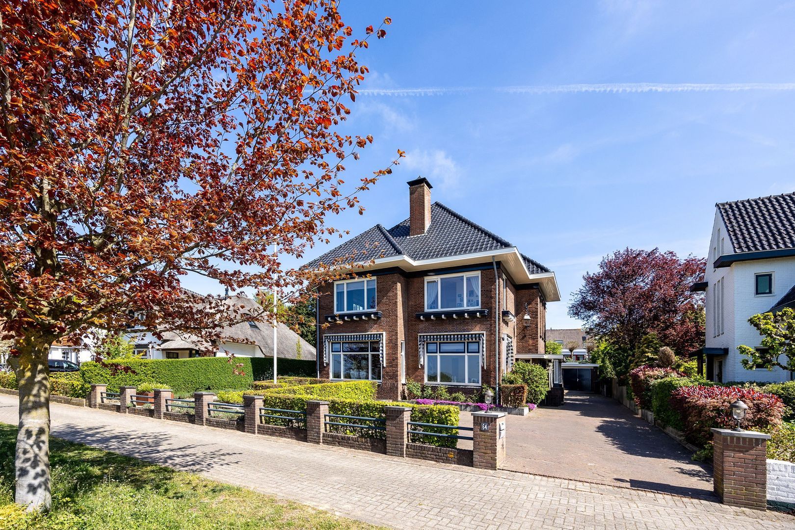 Utrechtsestraatweg 64, Rhenen foto-0
