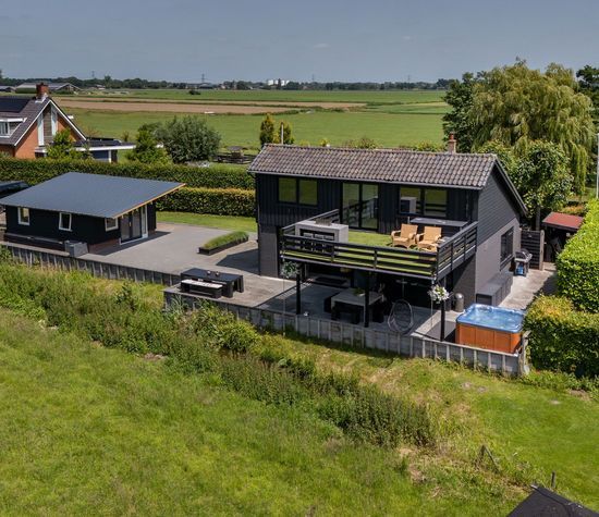 Zwanegatsedijk 4 A, Maasdam