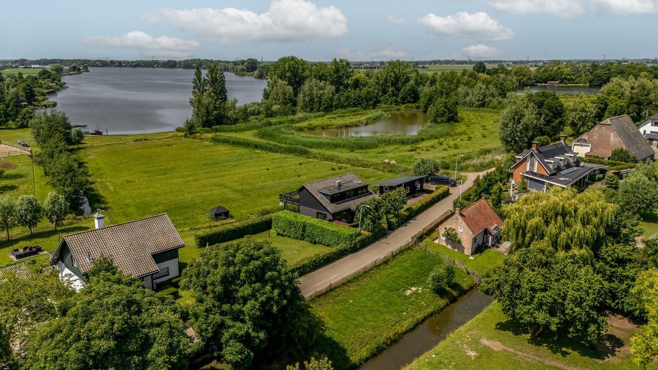 Zwanegatsedijk 4 A, Maasdam foto-2