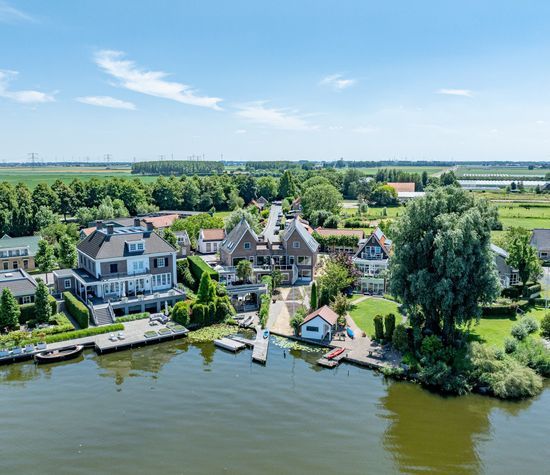 Dorpsstraat 68, Maasdam