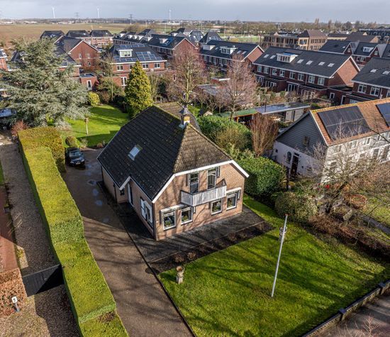 Raadhuislaan 14, Mijnsheerenland