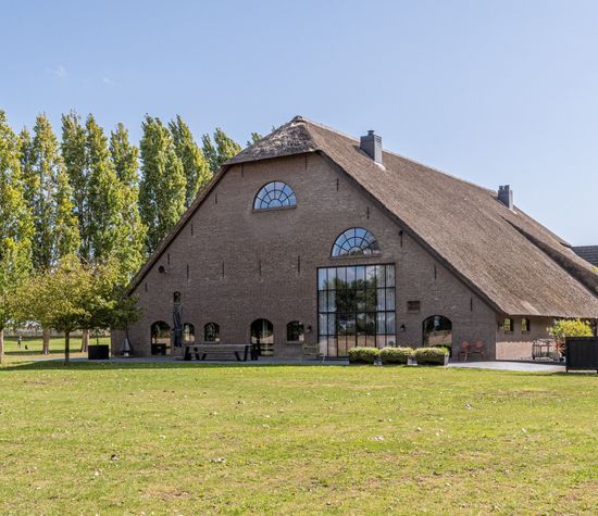 Zuid-Kavelsedijk 3, Strijen