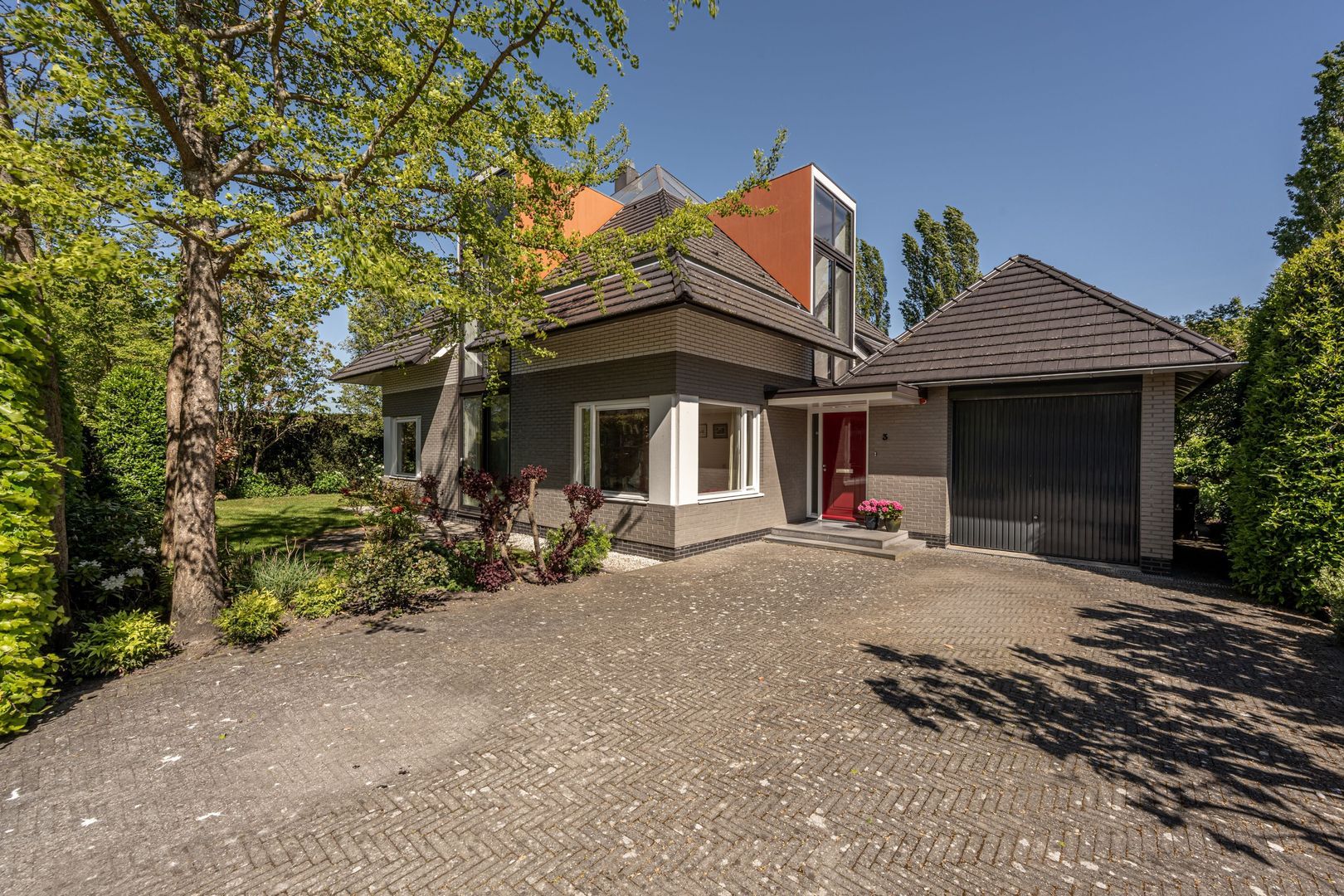 Ambachtsherenlaan 3, Mijnsheerenland foto-1
