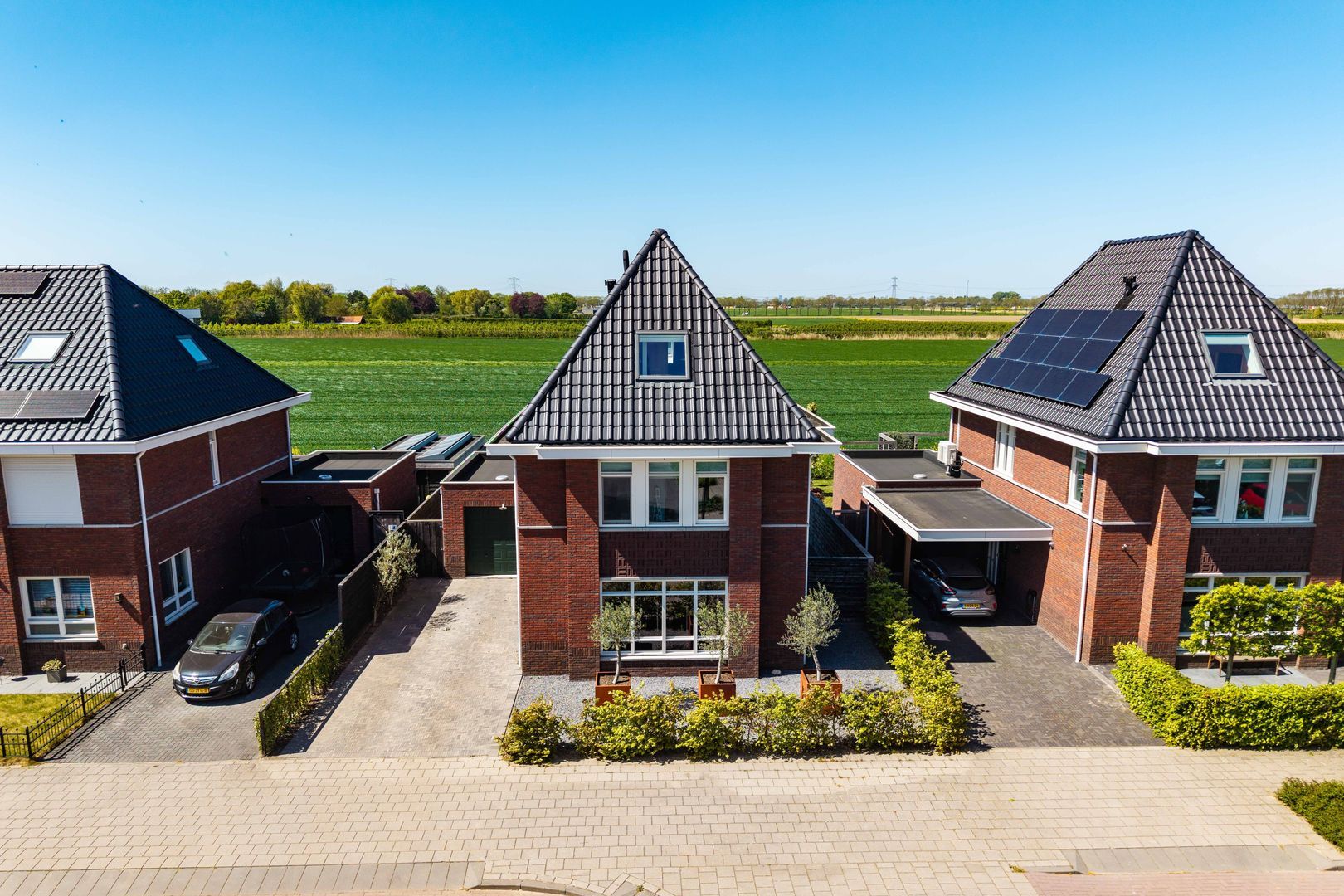 Cor Dirksestraat 26, Mijnsheerenland foto-0