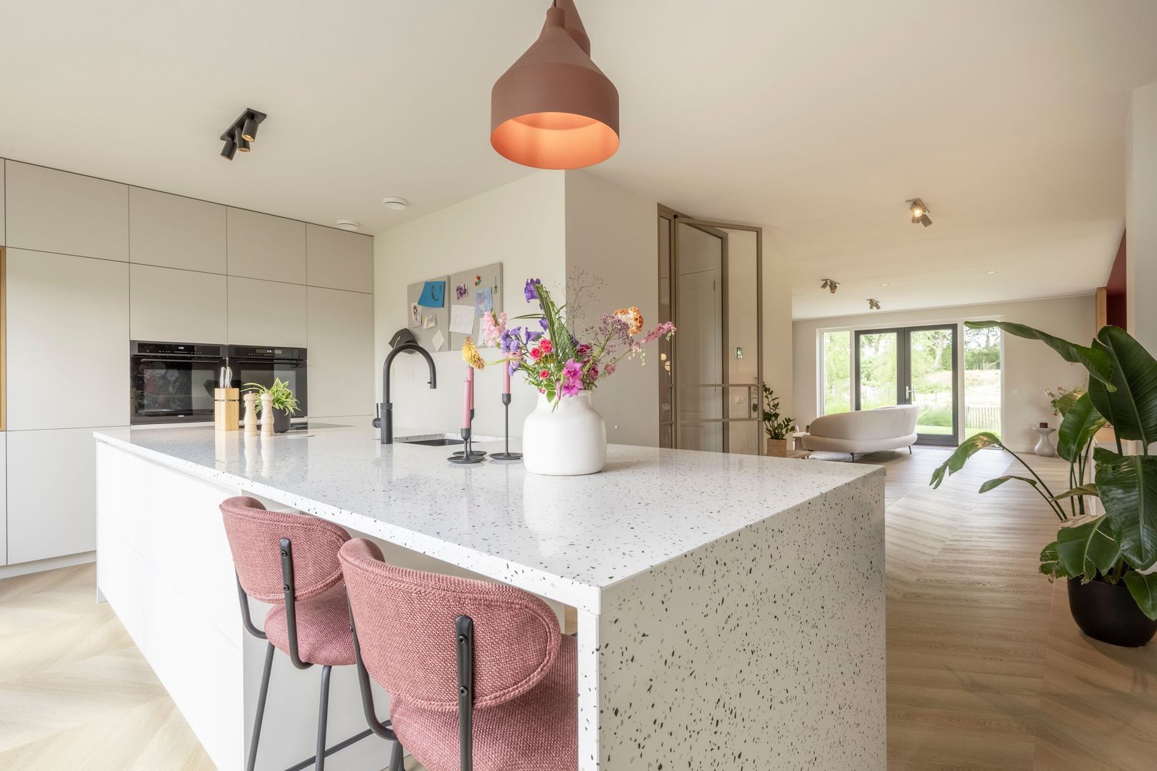 E. Hamburgerstraat 21, Heinenoord foto-15