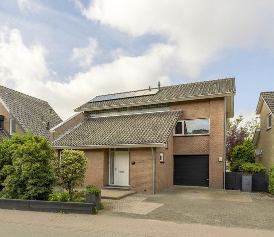 Dorpsstraat 54 A, Maasdam