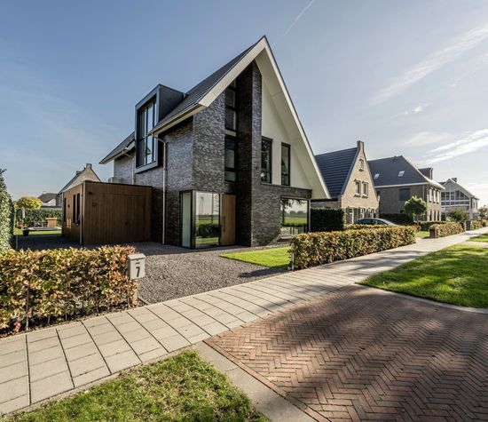 Dirk Oosthoeklaan 7, Hekelingen
