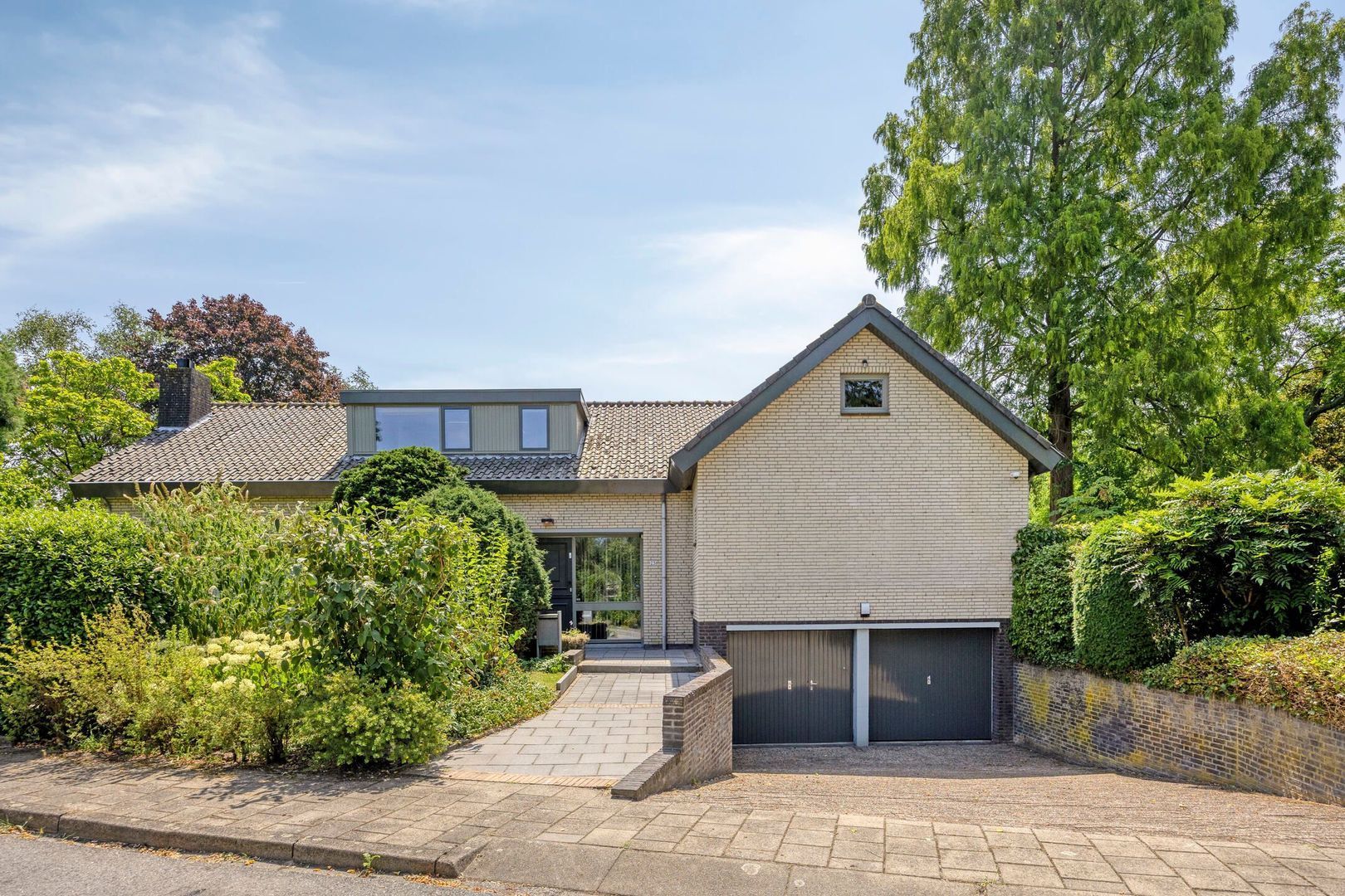 Brucknerlaan 23, Roosendaal foto-104
