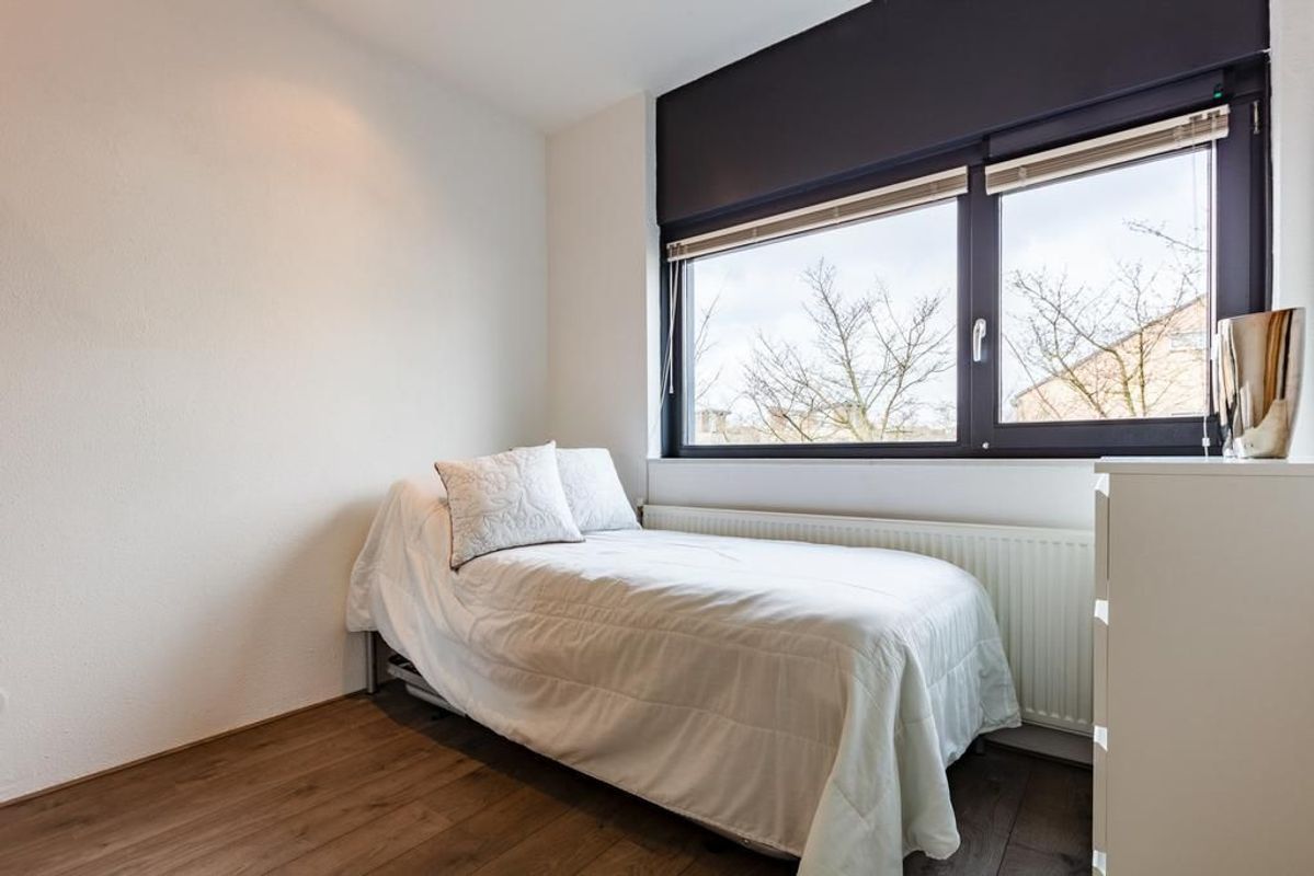 Johanna Naberstraat 18 Photo Blur 26