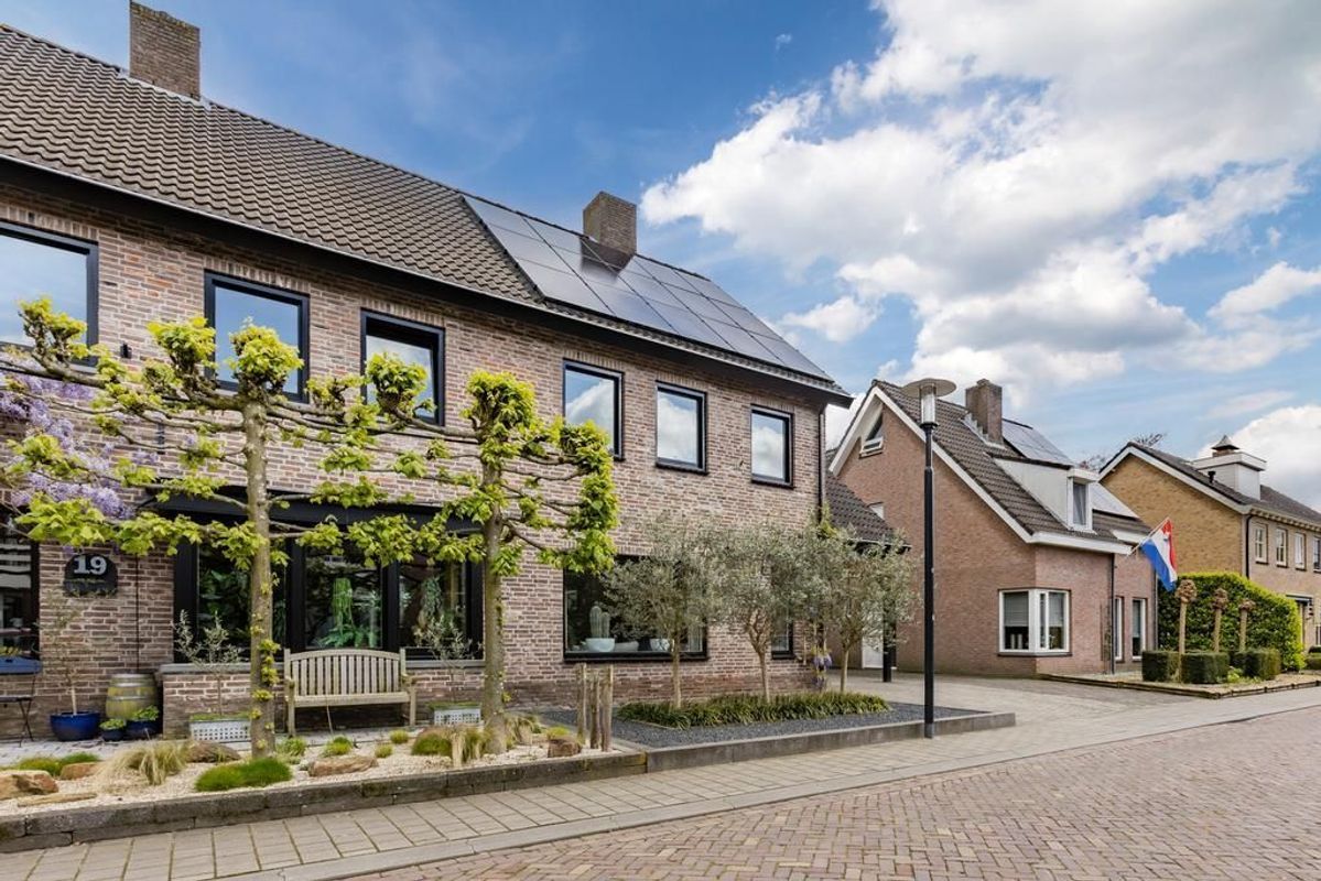 Burgemeester van Mierlostraat 21 Photo Blur 5