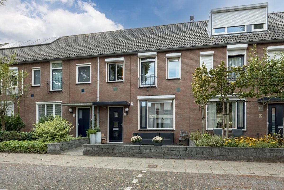 Suze Groenewegstraat 7 Photo Blur 2