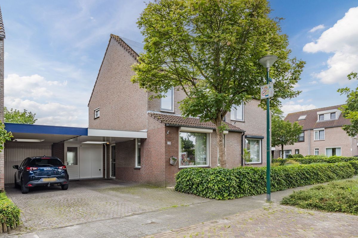 Prins Hendrikstraat 19 Photo Blur 0