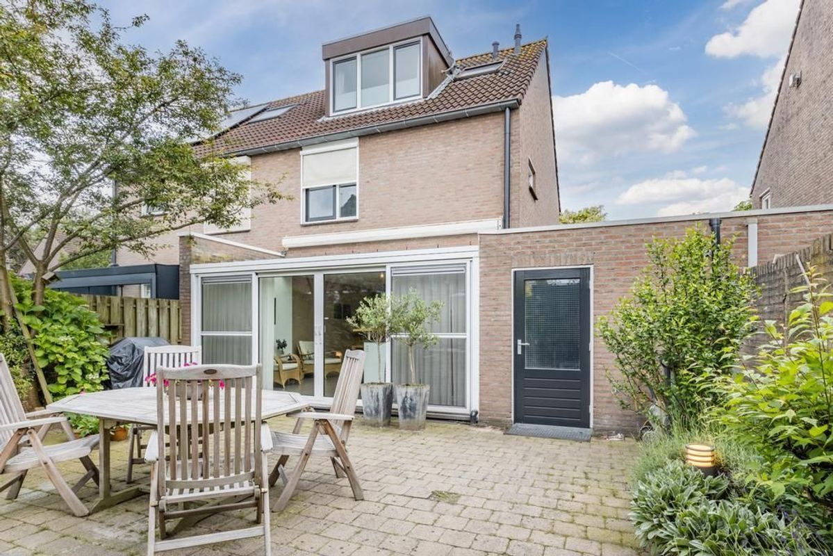 Prins Hendrikstraat 19 Photo Blur 14