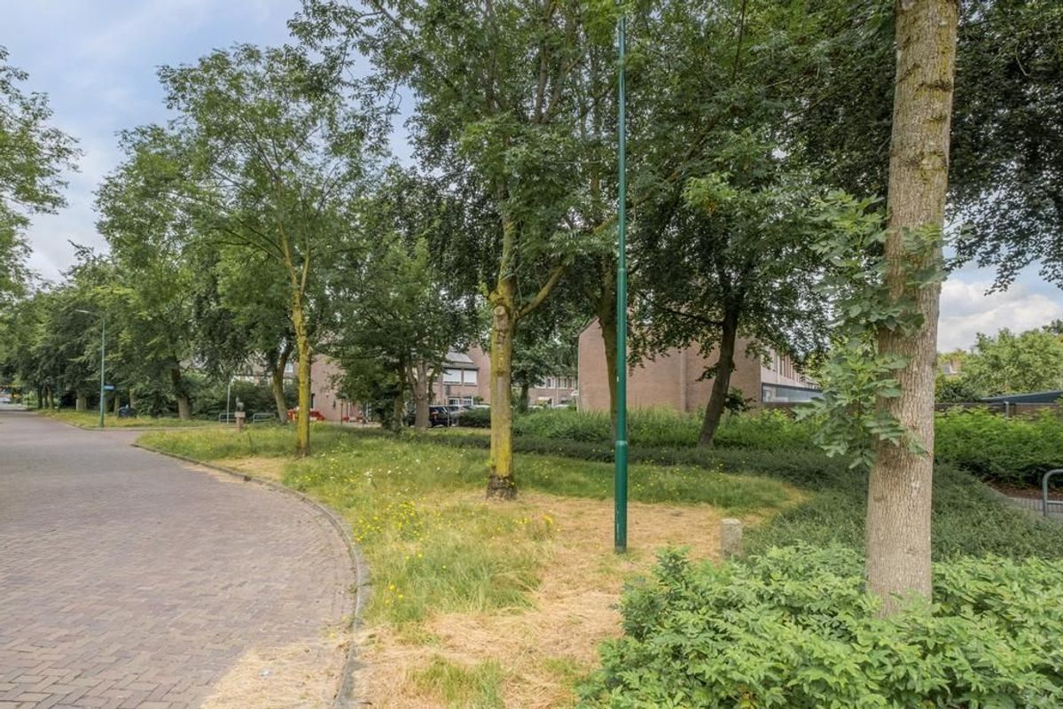 Hoeksestraat 27 Photo Blur 28