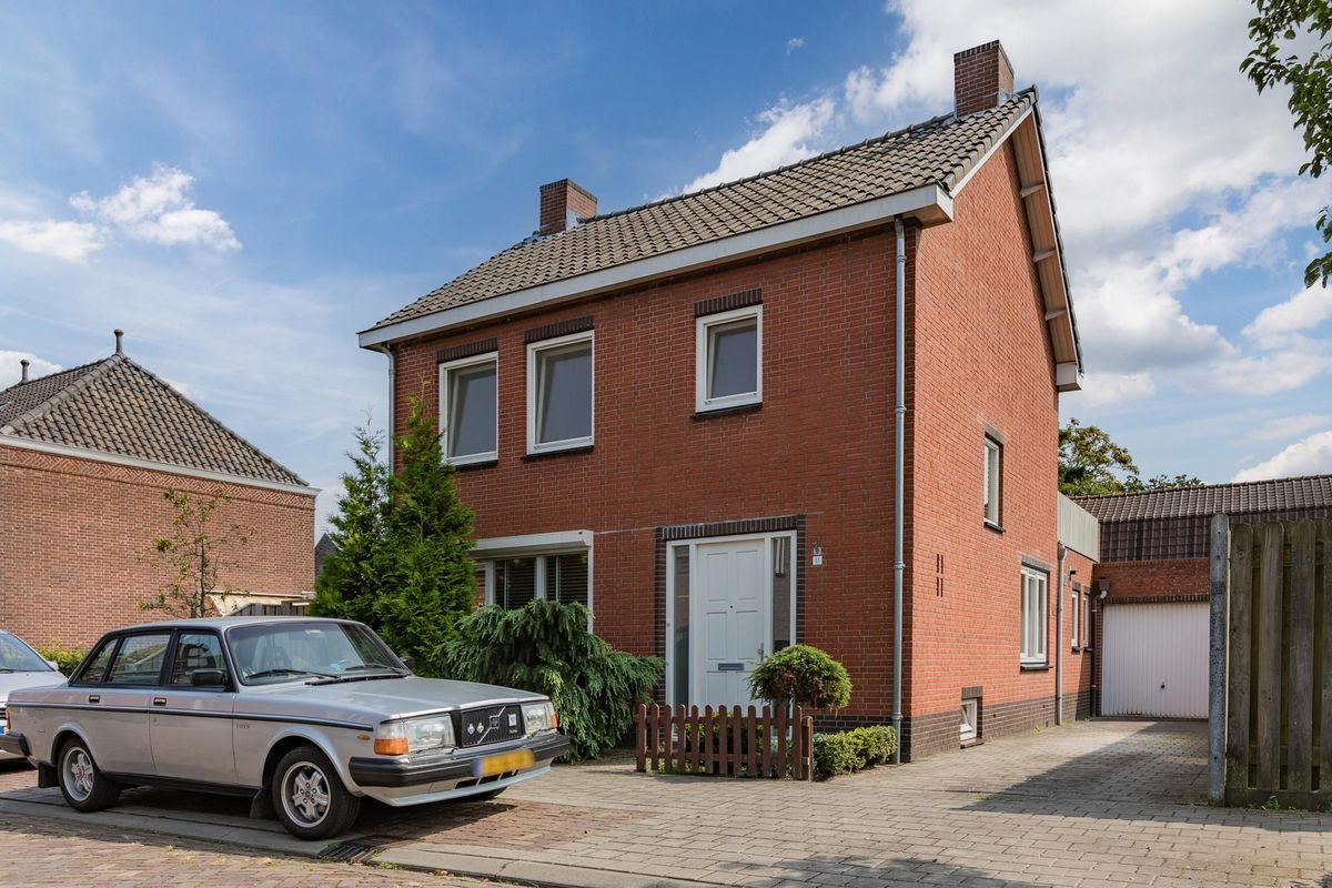 Burgemeester van Mierlostraat 11 Photo Blur 0