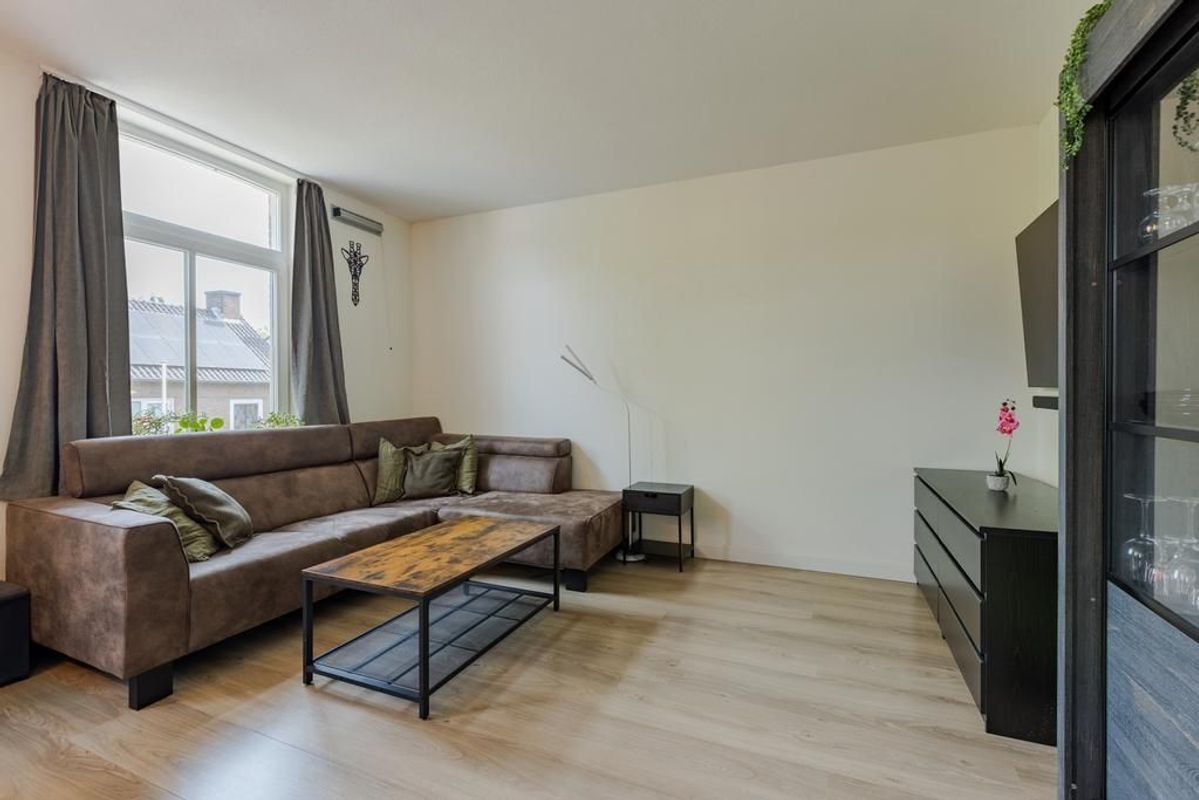 Raadhuisstraat 11 - B Photo Blur 8