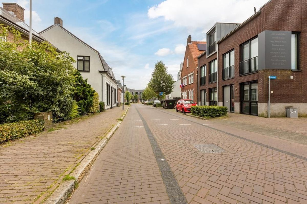 Raadhuisstraat 11 - B Photo Blur 22