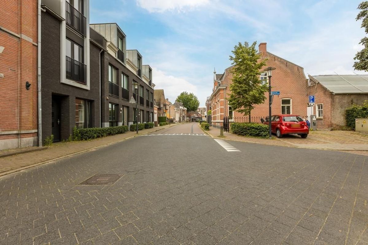 Raadhuisstraat 11 - B Photo Blur 23