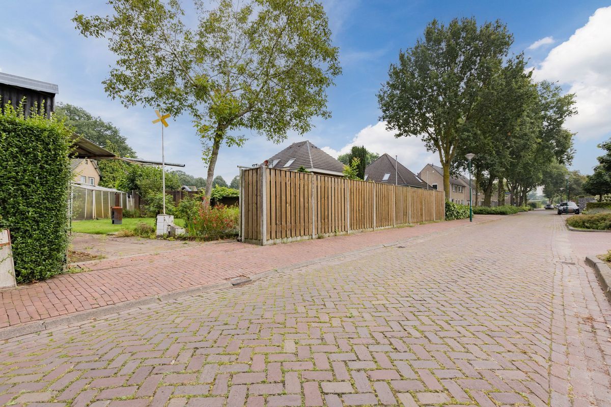 Veenstraat 20 Photo Blur 25