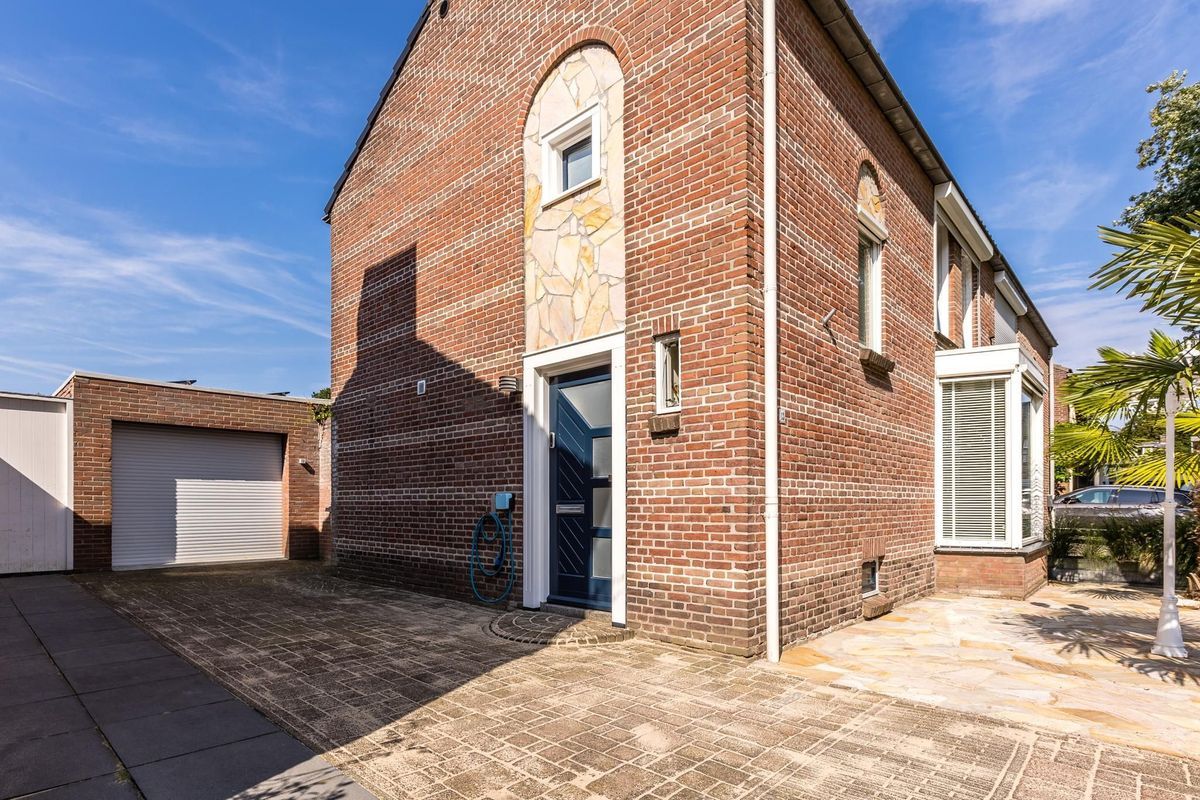 Marijkestraat 13 Photo Blur 28