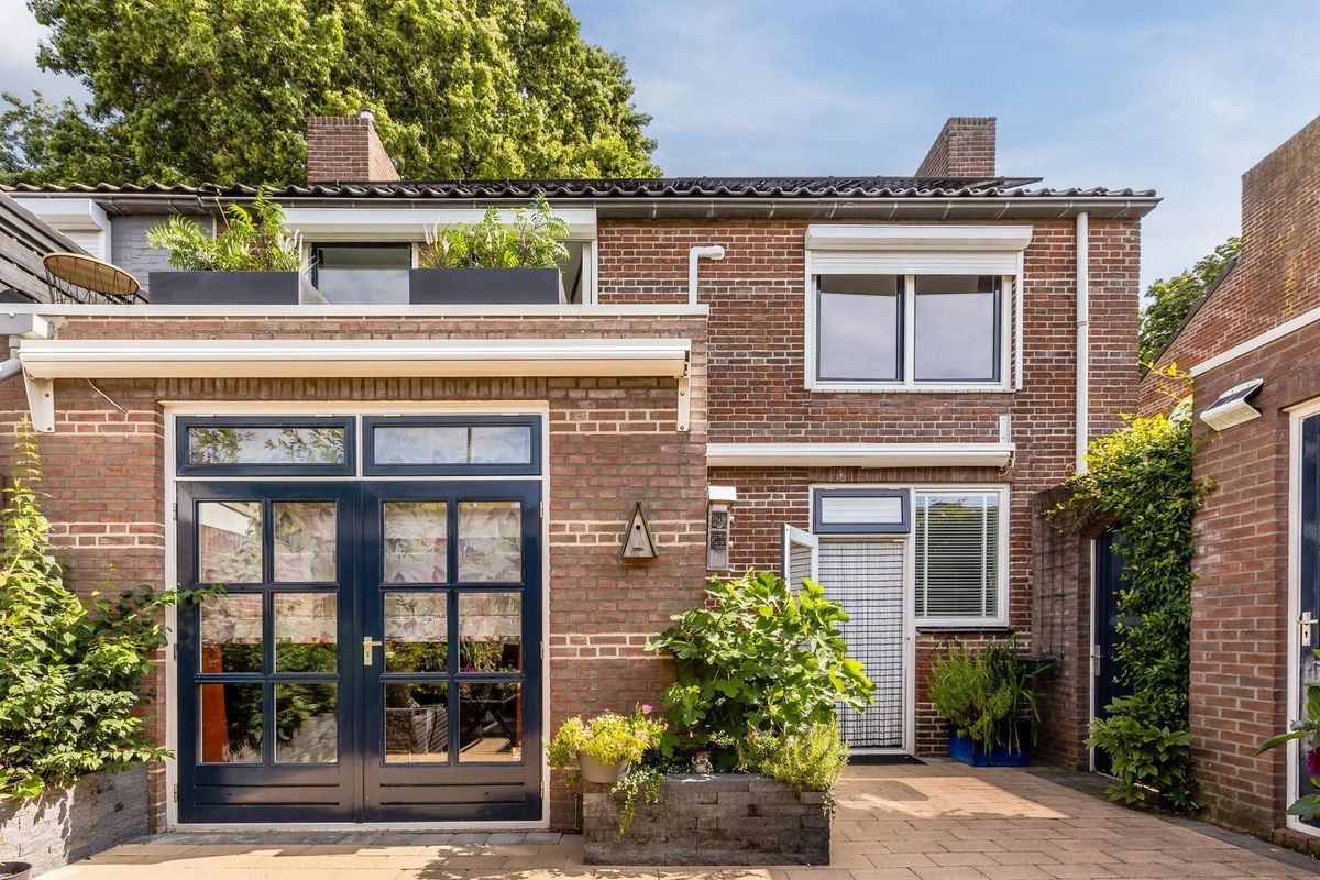 Marijkestraat 13 Photo Blur 1