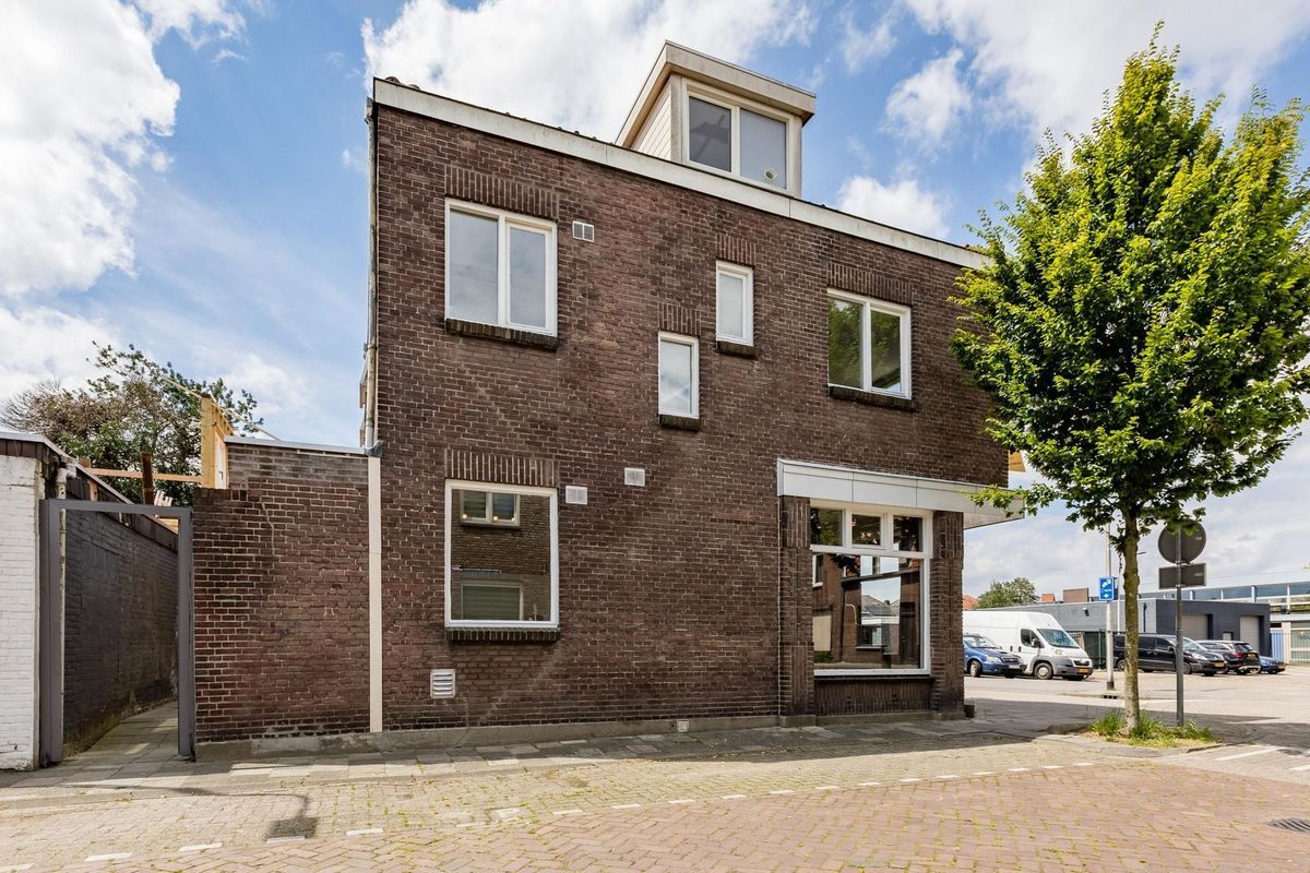 Borneostraat 32 Photo Blur 0