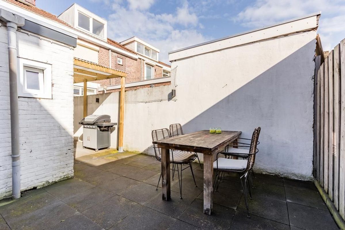 Gebroeders van Eijckstraat 10 Photo Blur 24