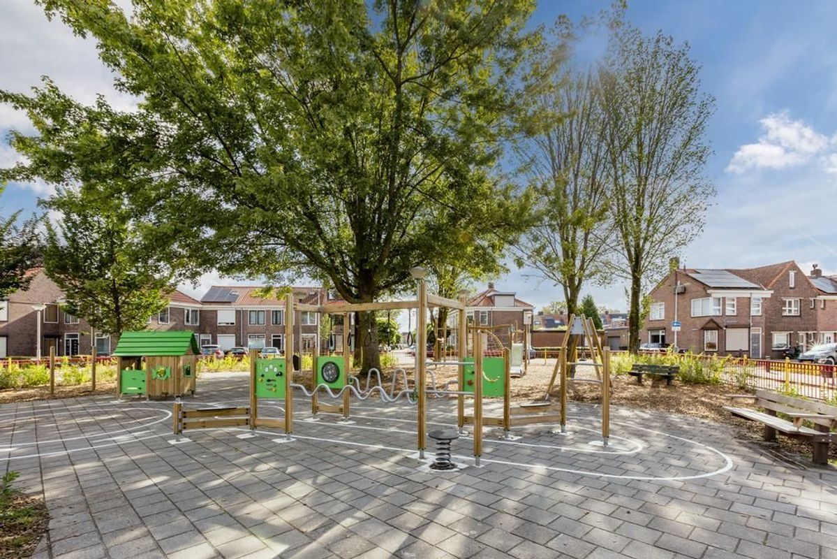 Gebroeders van Eijckstraat 10 Photo Blur 26