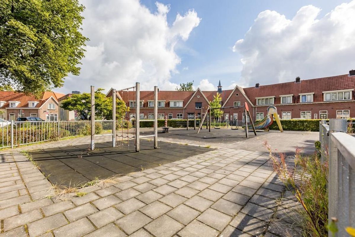 Gebroeders van Eijckstraat 10 Photo Blur 25