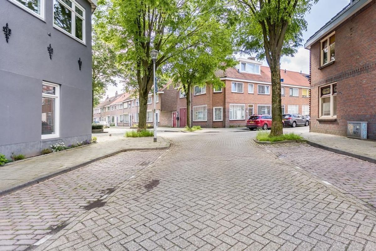 Kardinaal van Enckevoirtstraat 15 - a Photo Blur 35