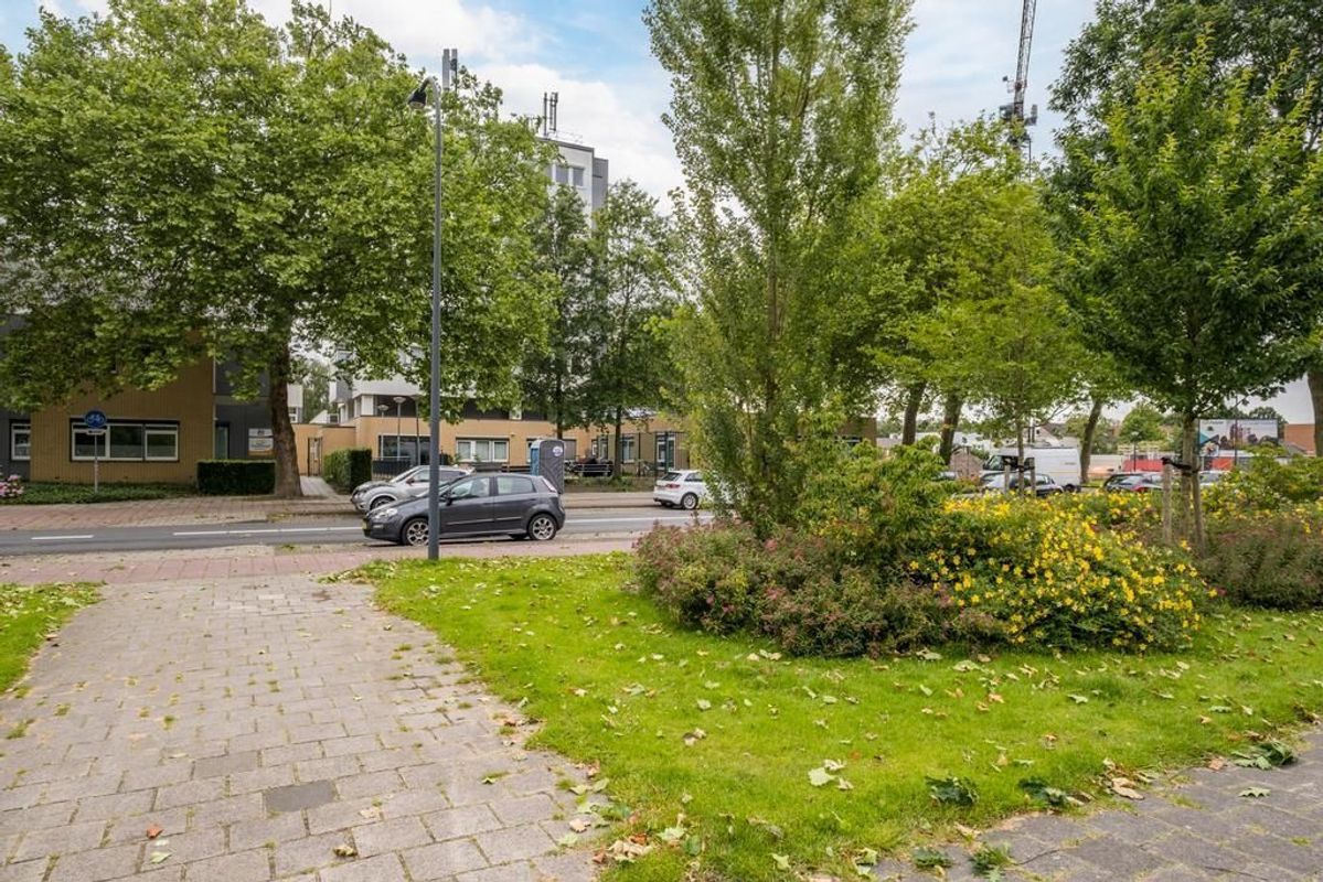 Burgemeester Verwielstraat 2 - c 20 Photo Blur 20