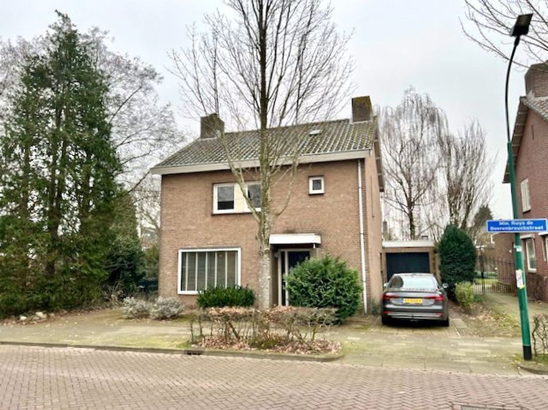 Min. Ruys de Beerenbrouckstraat 1 Photo Blur 0