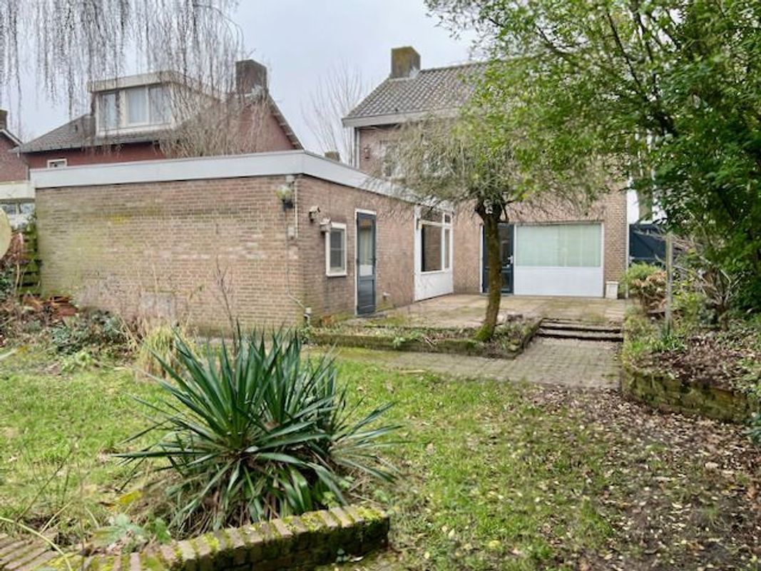 Min. Ruys de Beerenbrouckstraat 1 Photo Blur 17