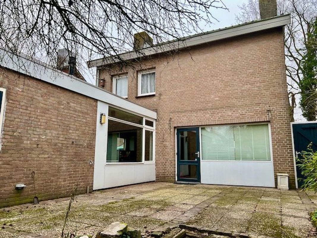 Min. Ruys de Beerenbrouckstraat 1 Photo Blur 18