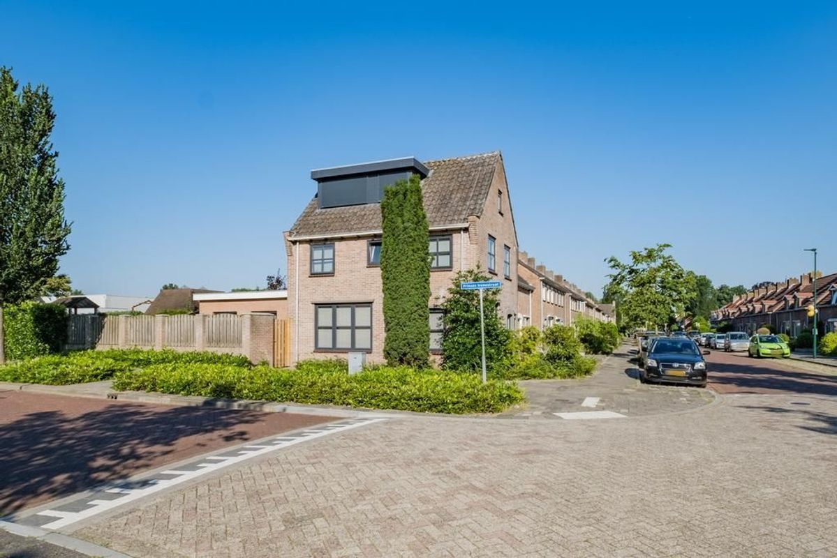 Roeloff van Dalemstraat 33 Photo Blur 60
