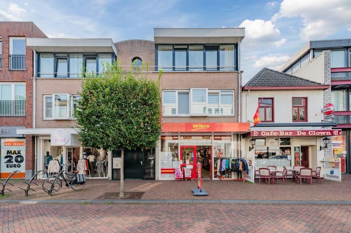 Langstraat 97 - B Photo Blur 0