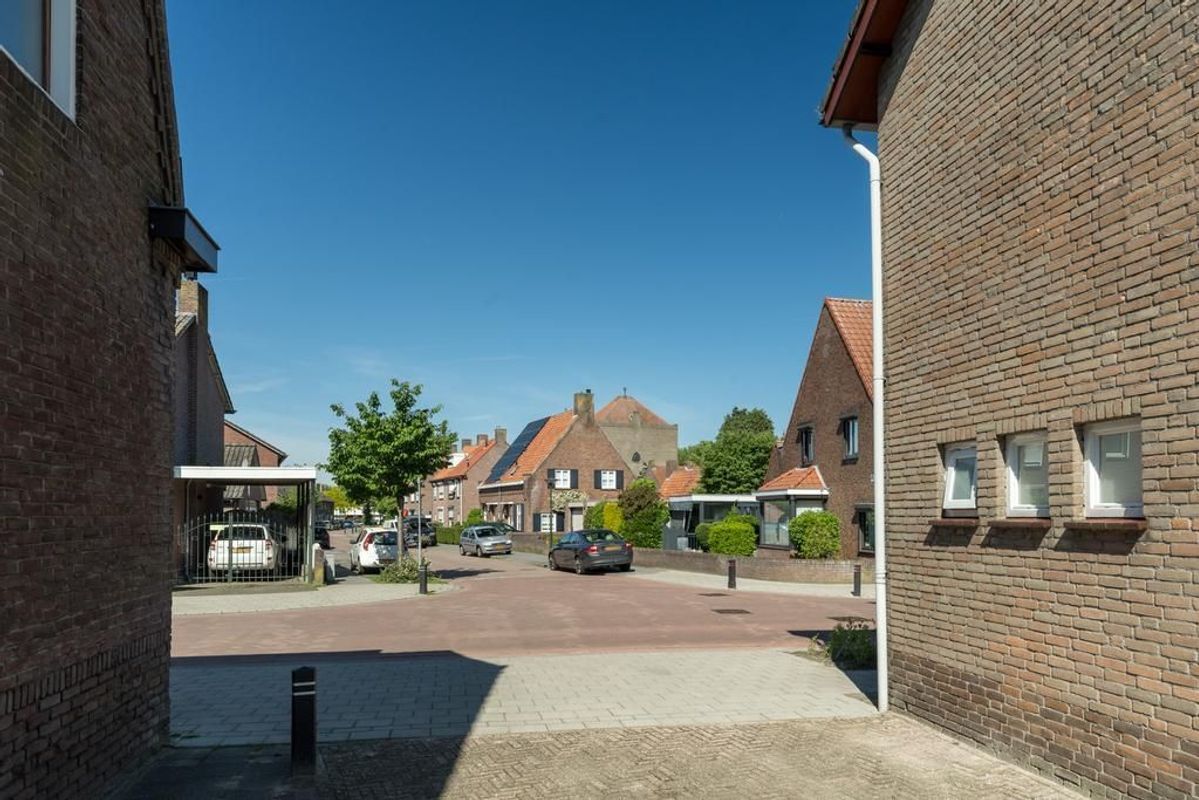Dwarsstraat 18 Photo Blur 57