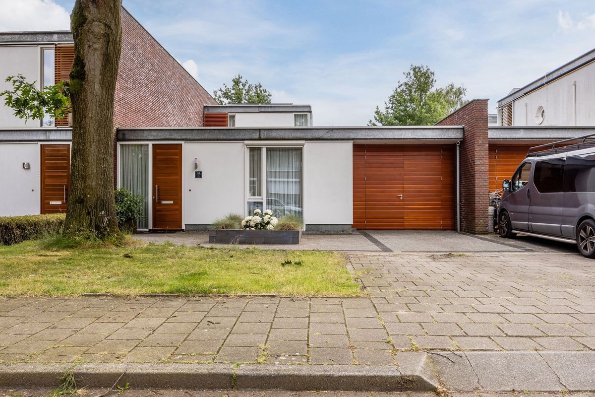 Maarten Trompstraat 31 Photo Blur 0