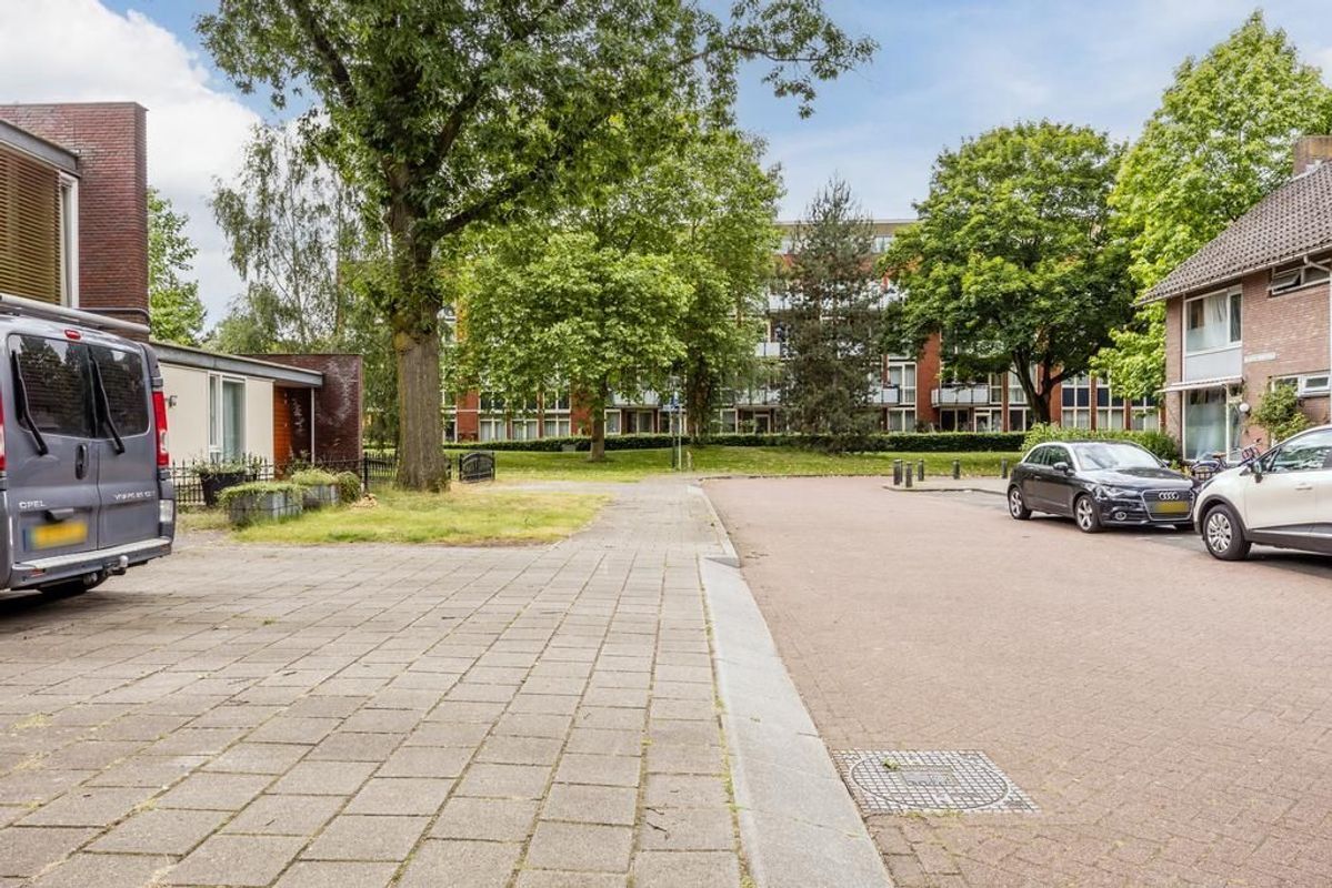 Maarten Trompstraat 31 Photo Blur 45