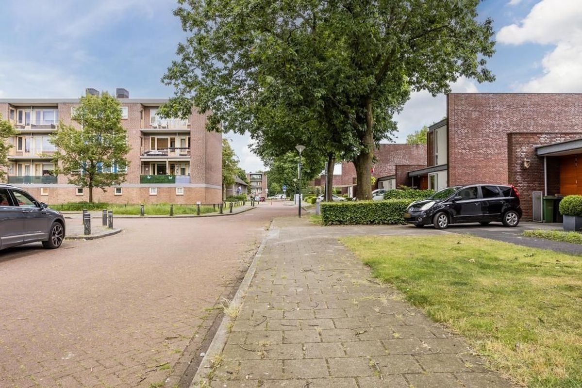 Maarten Trompstraat 31 Photo Blur 46