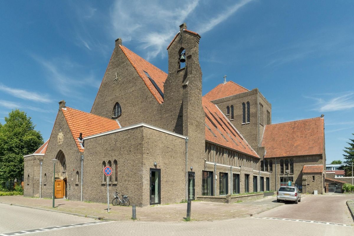 Sint Jozefplein 2 Photo Blur 3