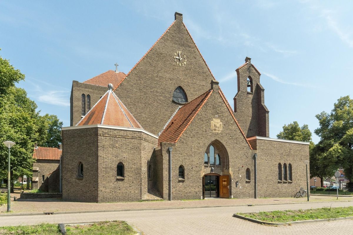 Sint Jozefplein 2 Photo Blur 2
