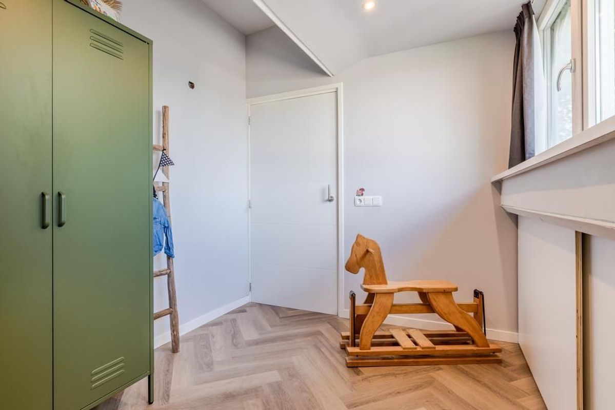Eppe 15 Photo Blur 32