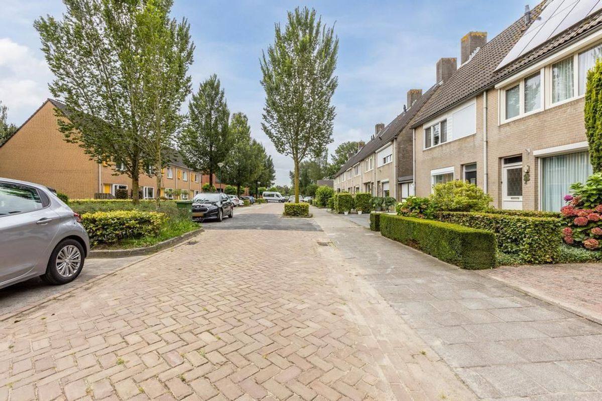 Pastoor van de Boschstraat 18 Photo Blur 29
