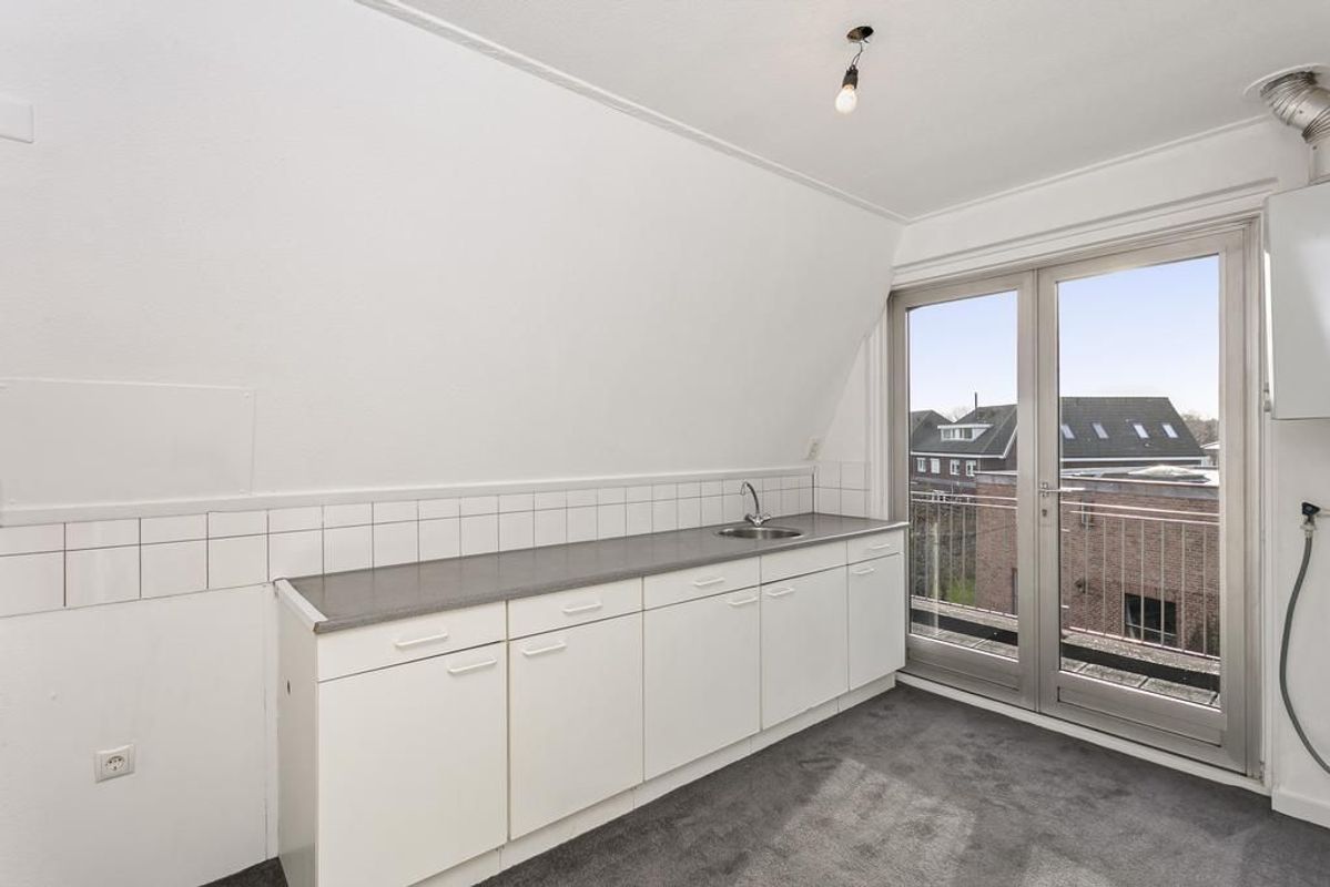 Stationsstraat 79 - A Photo Blur 11