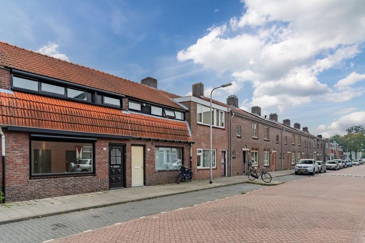 Pastoor Smitsstraat 64 Photo Blur 30