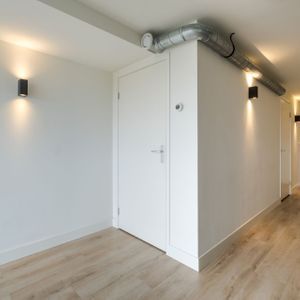 Burgemeester Verwielstraat 2 - c 14 Photo 4